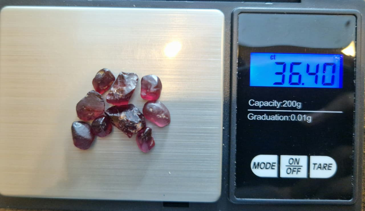 36 Ct Rhodolite Garnet from Africa — view 4